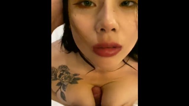 Đã dâm lại còn nhiệt tình